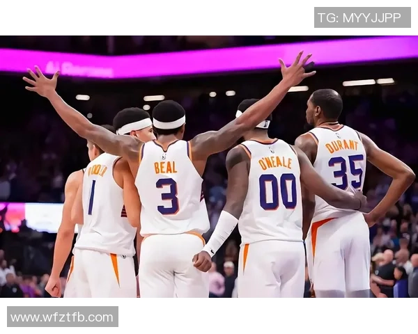 2015年11月勇士与灰熊激战回顾球场上的策略与精彩瞬间分析